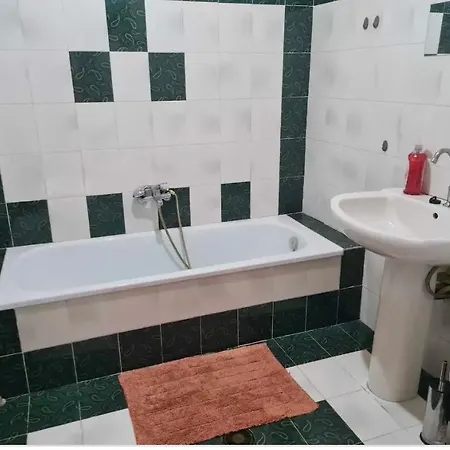 Sandys House 1 アパート