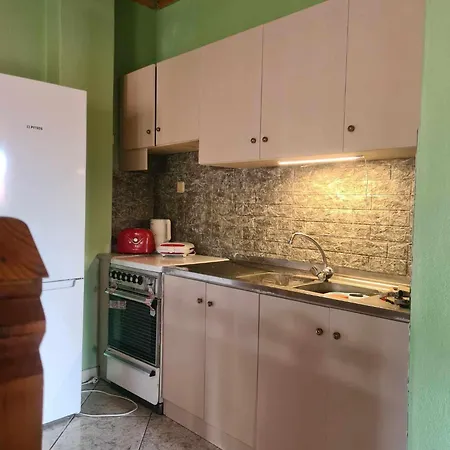 Sandys House 1 アパート